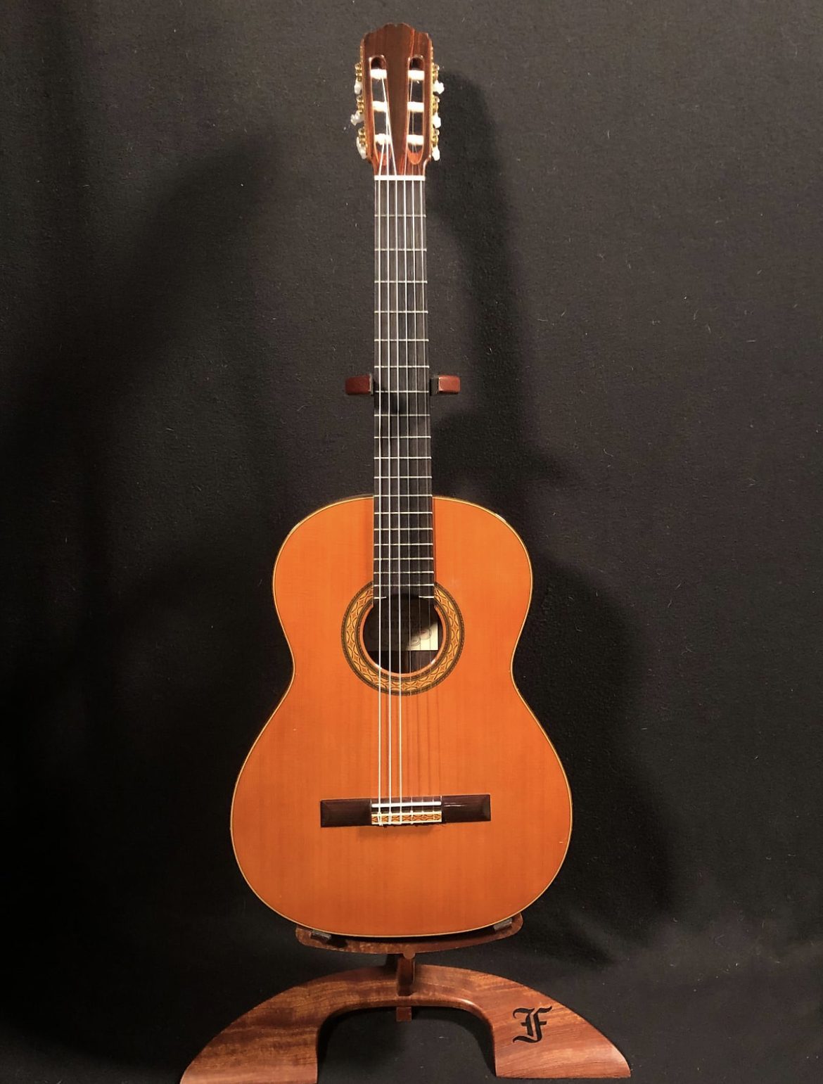 Masaru kohno classical guitar hotsell