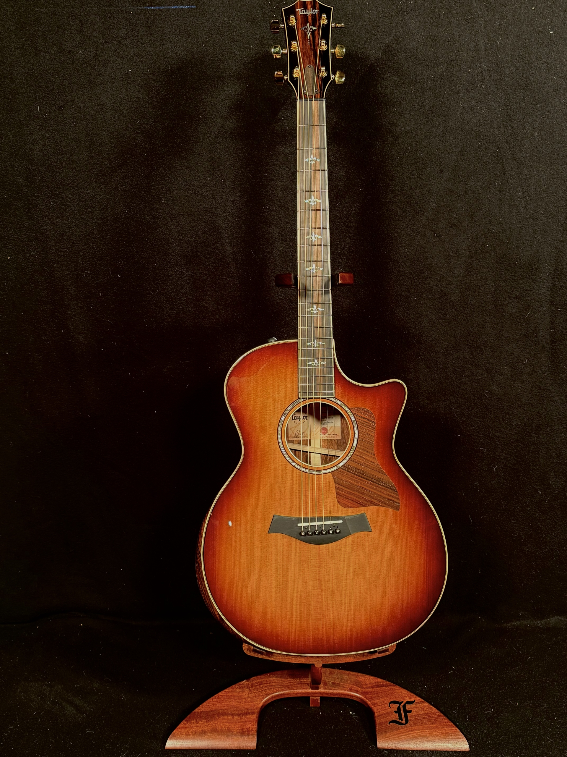 2023 Taylor 814 ce Limited Edition Honduran Rosewood/ Sunburst Sitka Spruce
